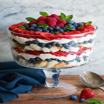 Trifle de vară cu fructe de pădure